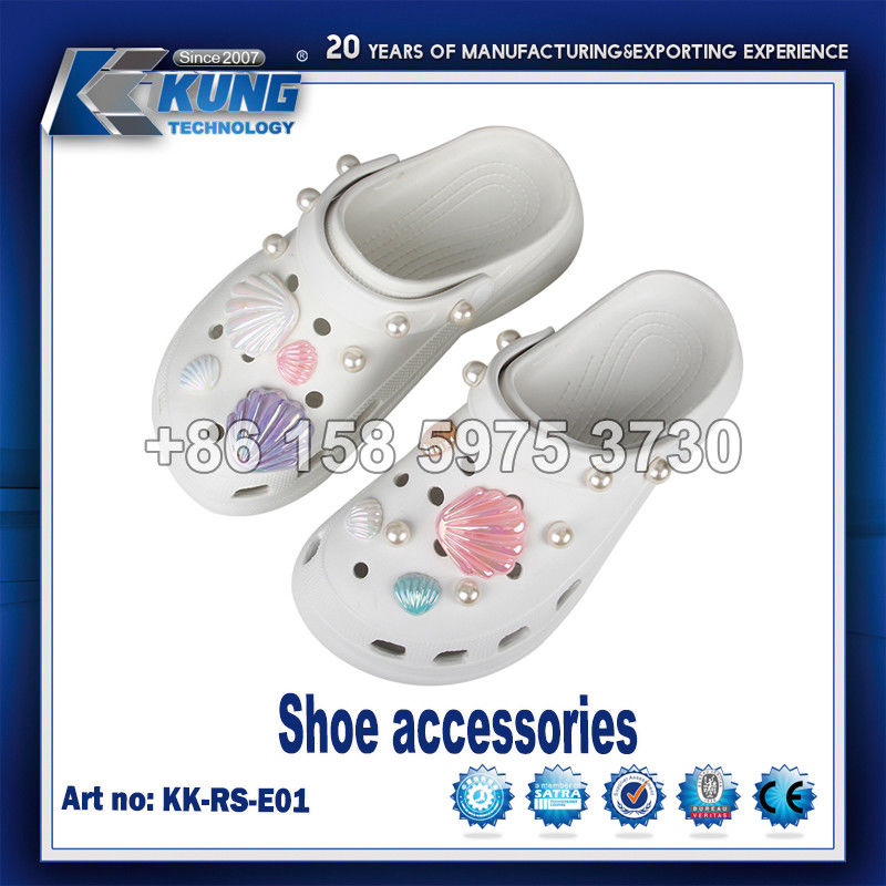 Decorative Lightweight Plastic Shoe Charms , Multipurpose Shoe Buckles Custom