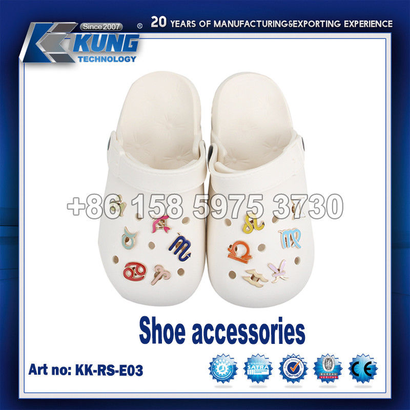 Decorative Lightweight Plastic Shoe Charms , Multipurpose Shoe Buckles Custom