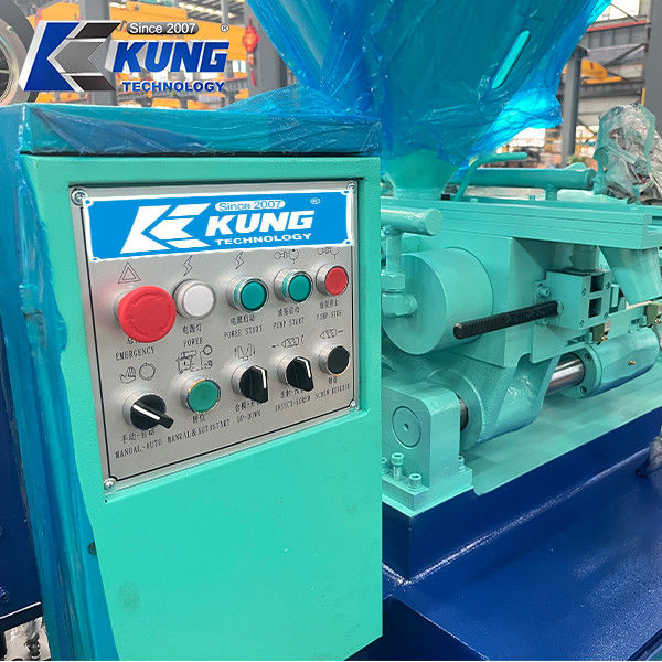 Automatic Plastic Shoe Making Machine Pvc Three Color Upper Molding